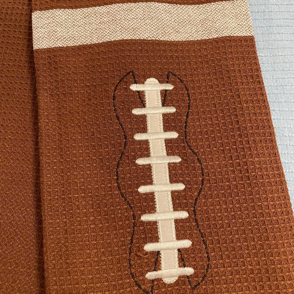 Football towels - Picture 3 of 3
